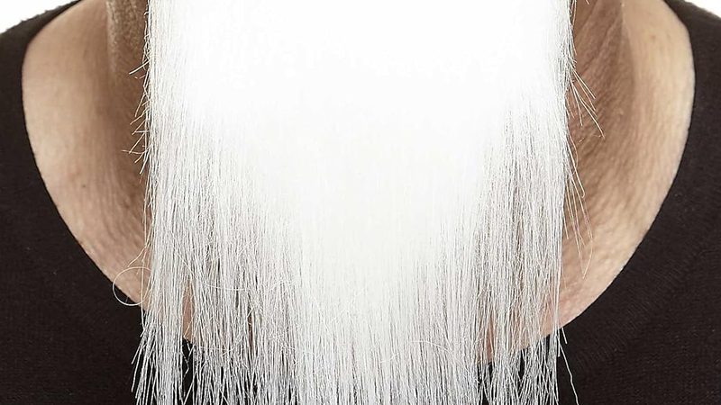 小标题：企业用工挑战多，合规先行是关键
